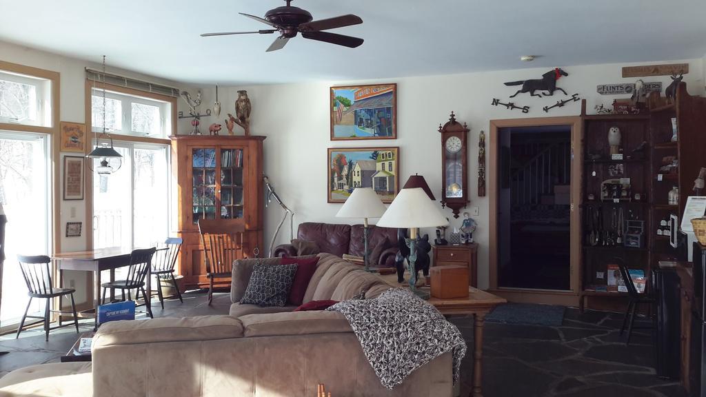 Inn At Buck Hollow Farm Fairfax Экстерьер фото