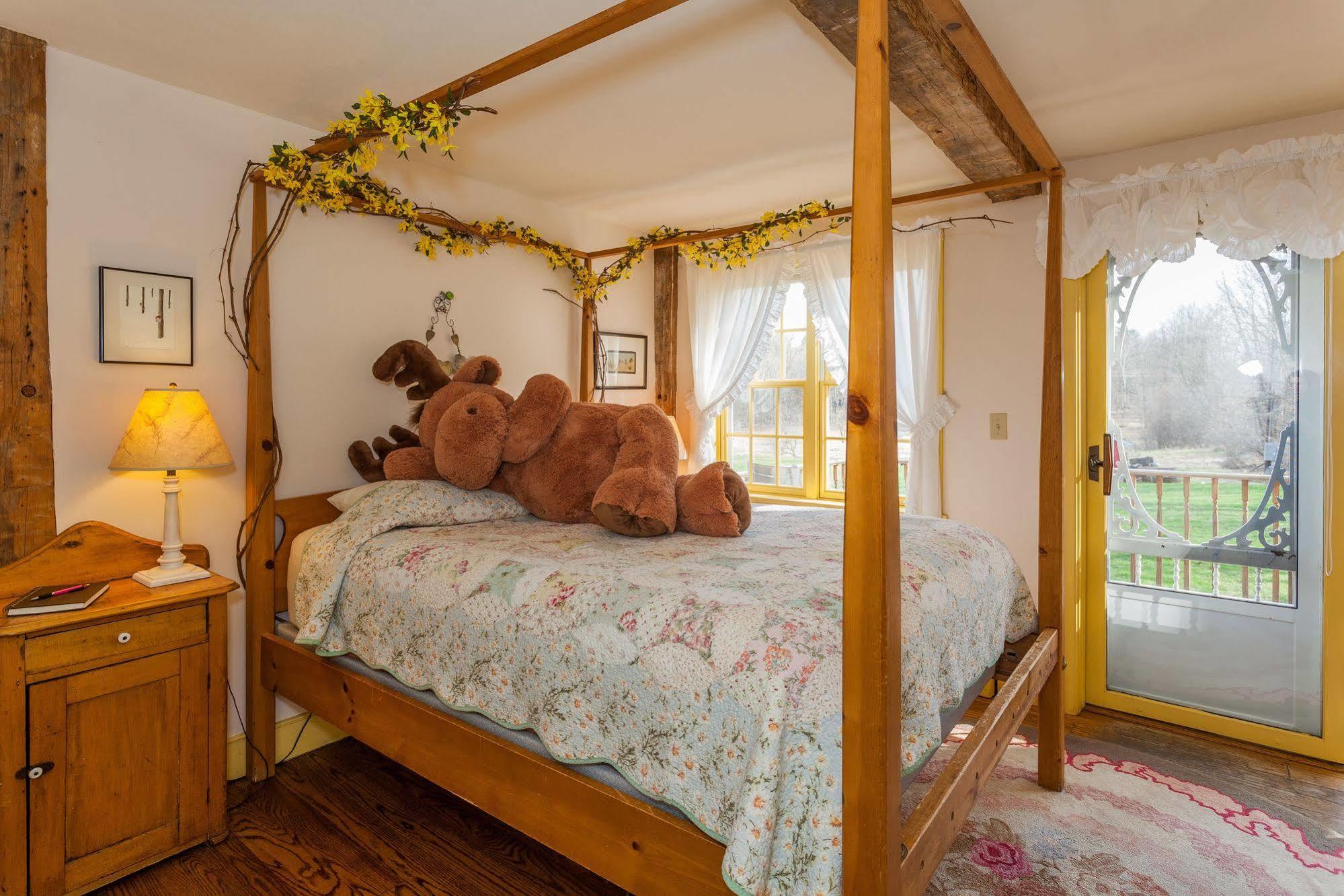 Inn At Buck Hollow Farm Fairfax Экстерьер фото
