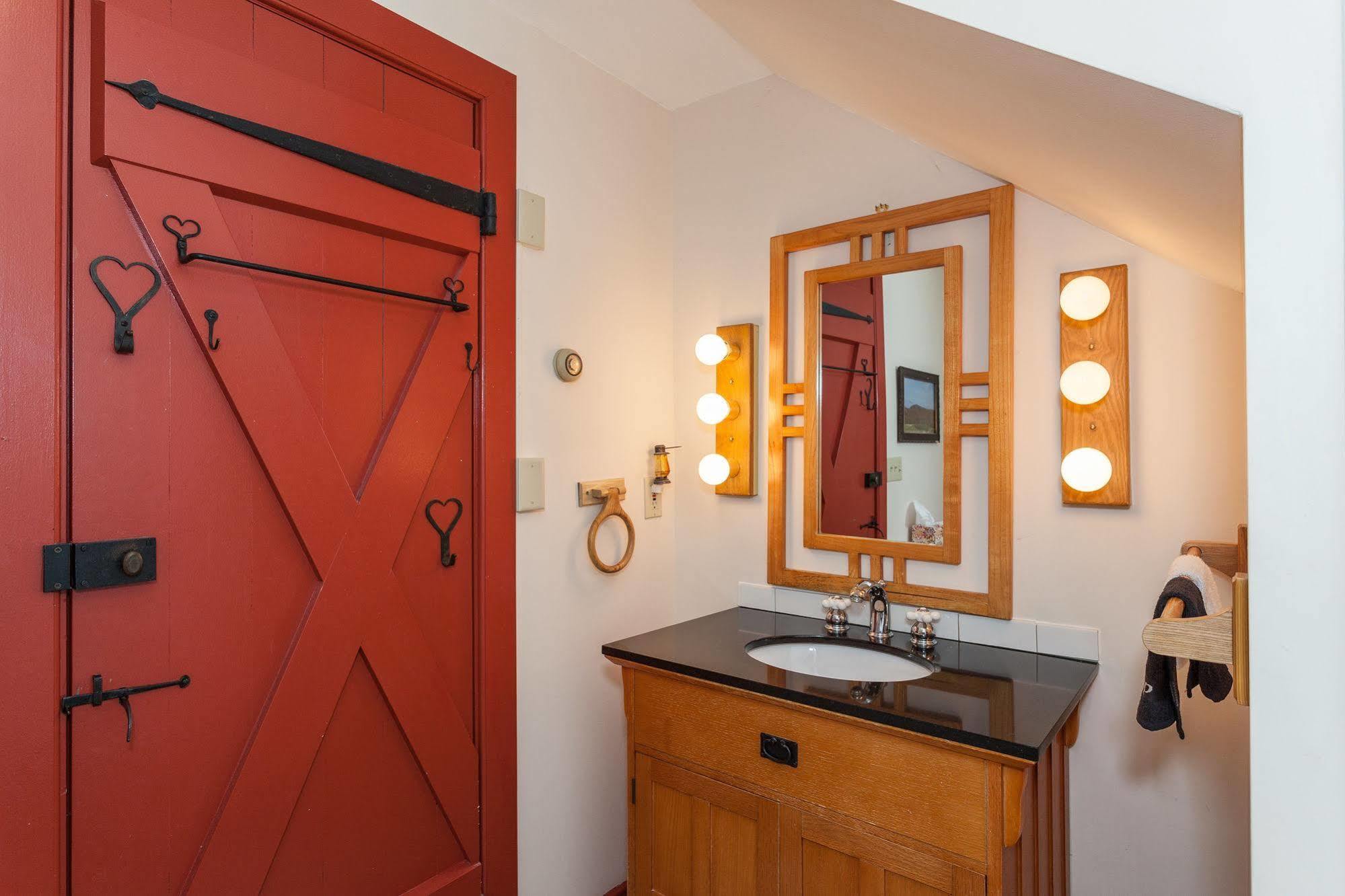 Inn At Buck Hollow Farm Fairfax Экстерьер фото