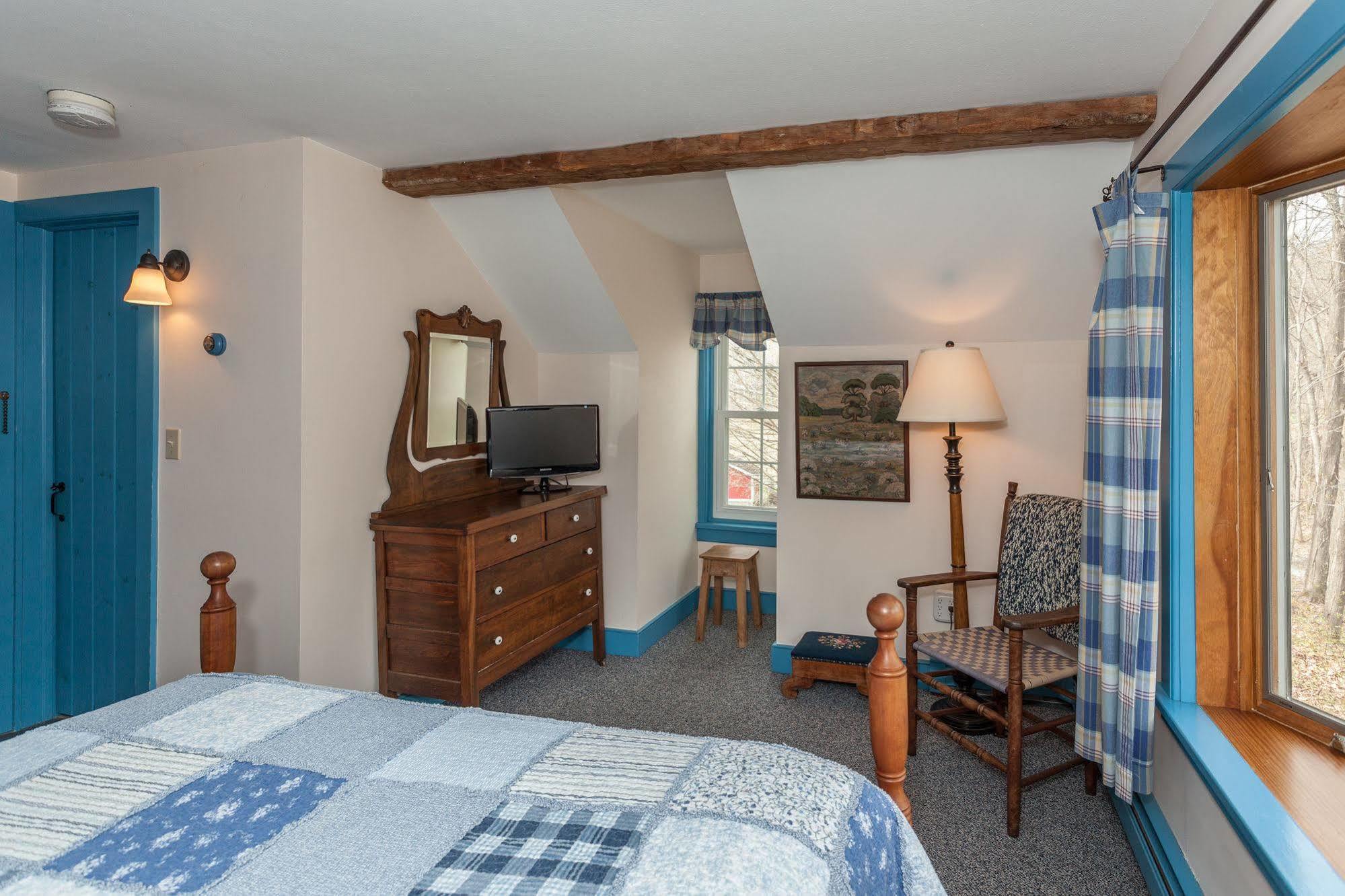 Inn At Buck Hollow Farm Fairfax Экстерьер фото